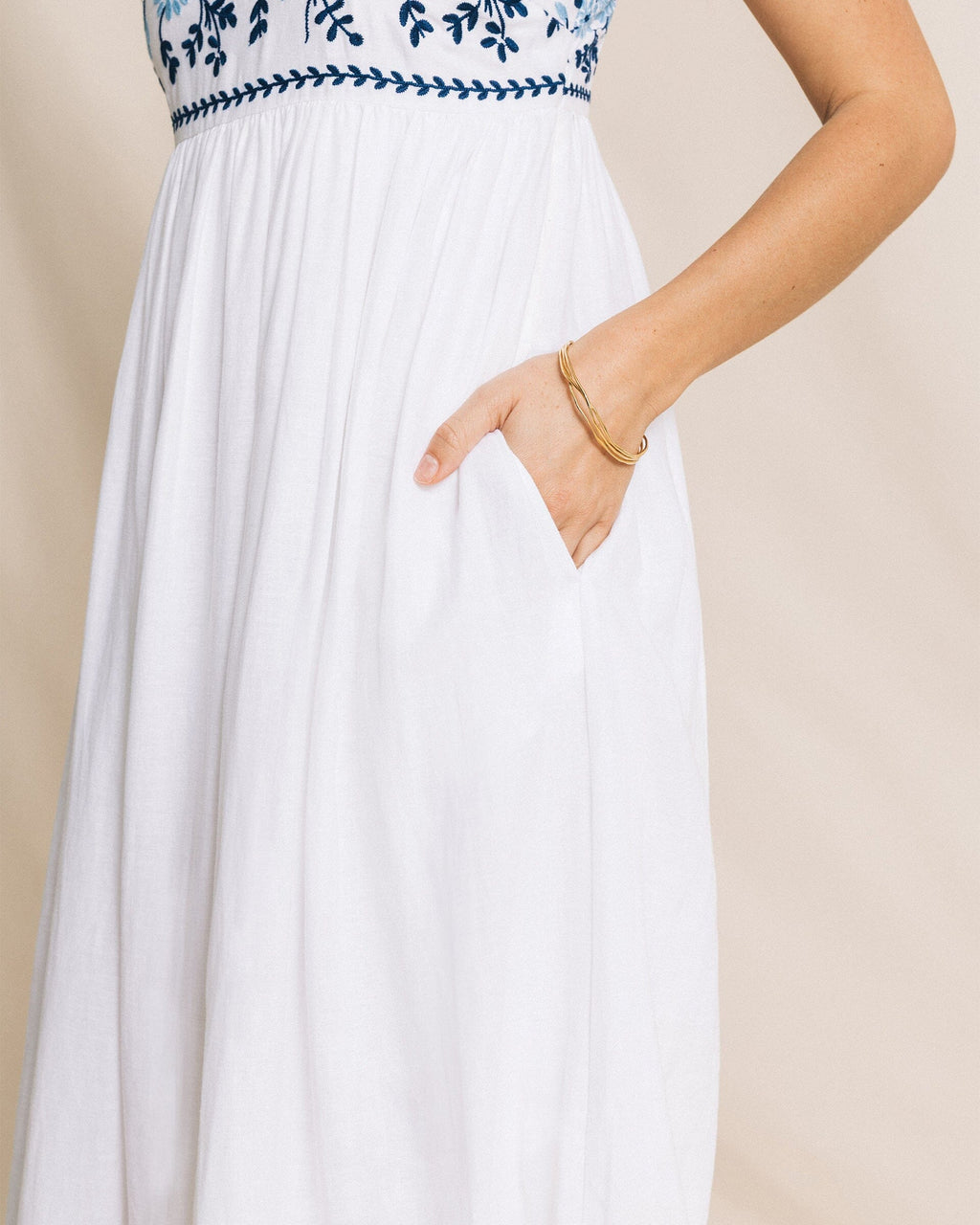 Erilyn Embroidered Midi Dress